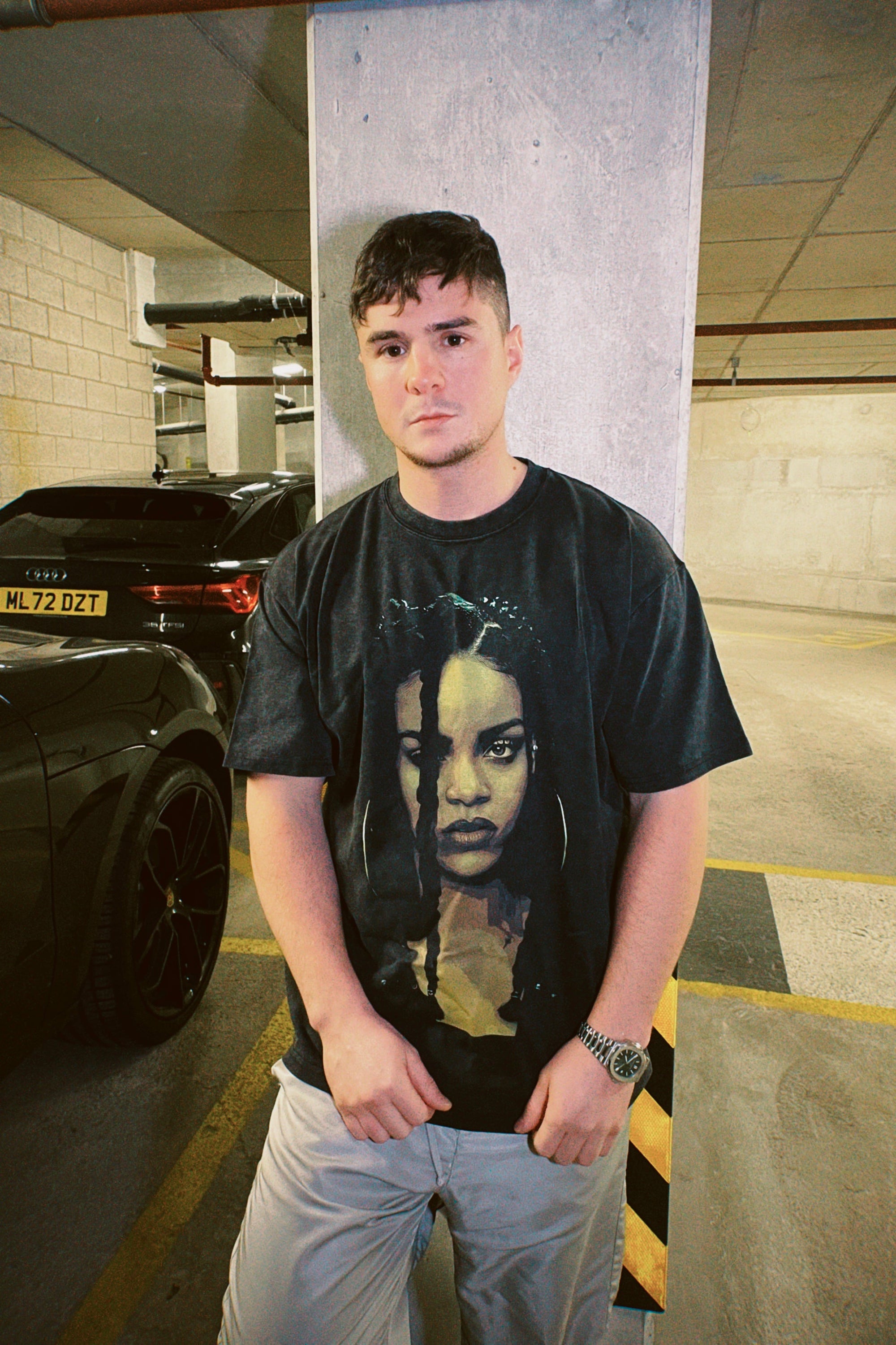Rihanna - Vintage Tee LostFiction Clo