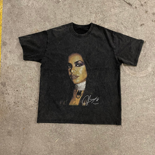 Aaliyah - Vintage Tee LostFiction Clo
